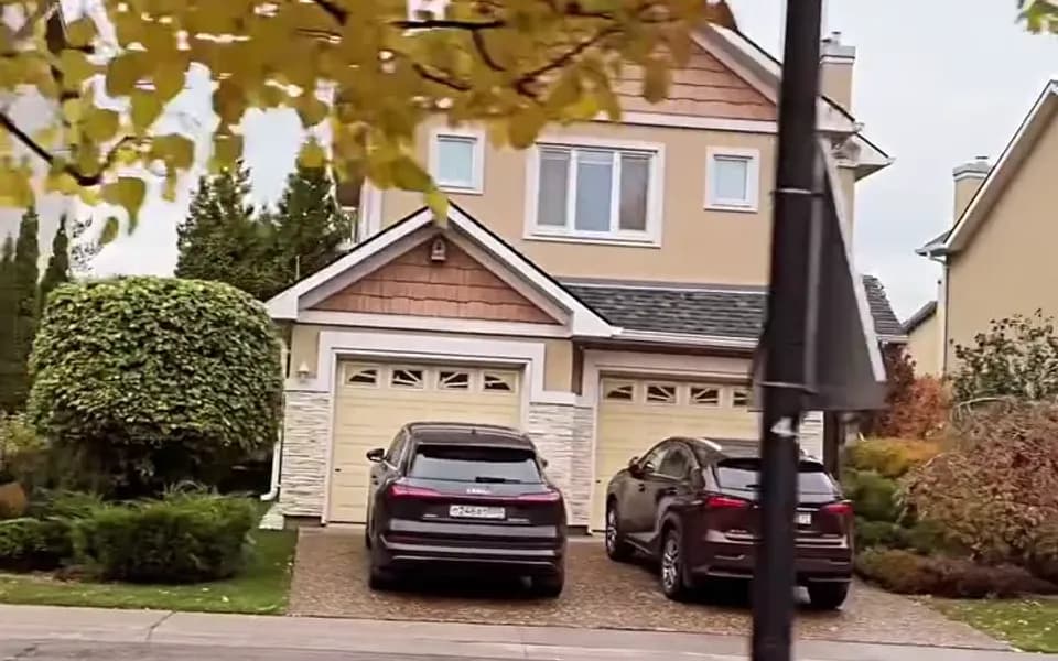Кадр из видео -3695230070721665294.mp4