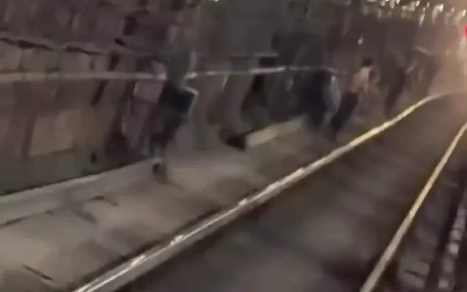 Кадр из видео 7953873531357208885.mp4