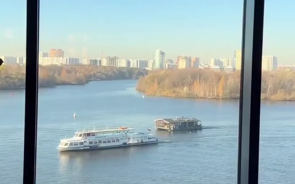 Кадр из видео -2459175420907017258.mp4
