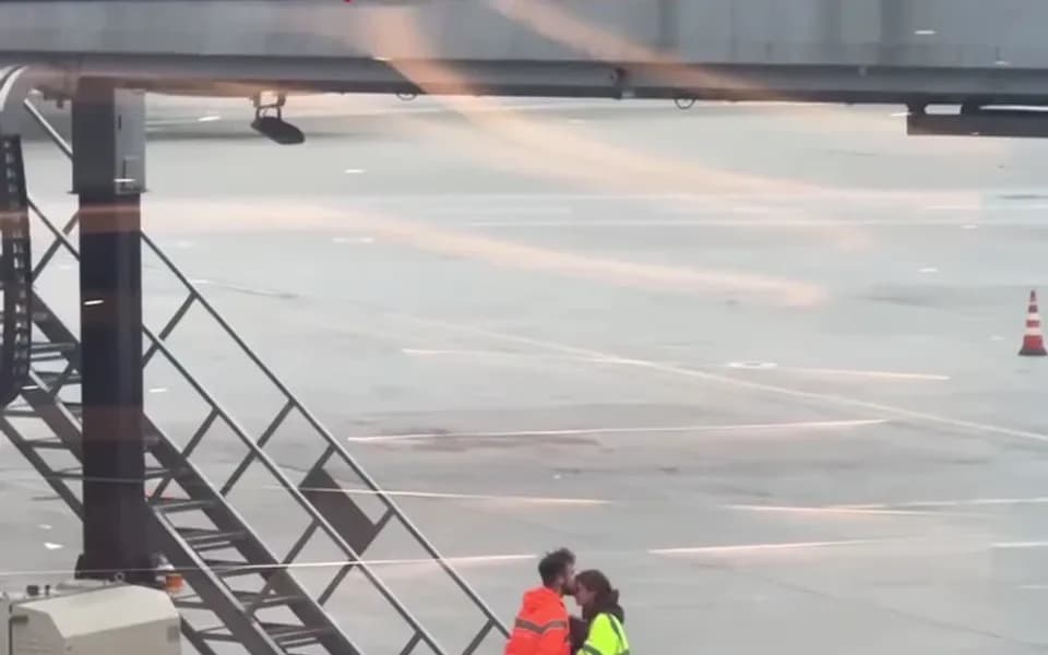 Кадр из видео 9123904930559635477.mp4
